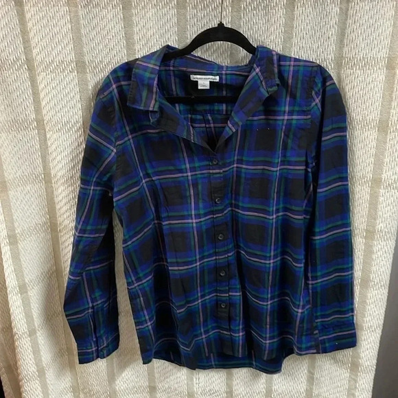 Amazon Essentials Classic-Fit Long-Sleeve Lightweight Plaid Flannel Shirt - Picture 2 of 7